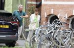 Amsterdam 22 juli 2023
Tom Egbers en zijn vrouw Janke Dekker winkelend in Amsterdam zuid. Ze waren oa bij Suit supply en de Joffers.