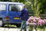 Zuiderwoude 26 juli 2023
Thijs Romer viert zijn verjaardag . Zijn moeder Yvonne Smolders is bij nhem thuis en laat de hond uit . Zus Nienke Romer en zwager Frederik Brom komen met hun dochter langs.