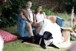 Arnhem 7 juli 2024
Annemarie Bruning en Frits Maeijer trouwen . Hun honden moeder en zoon zijn de getuigen . Marlayne Sahupala in de BAB en zingt verschillende liedjes .