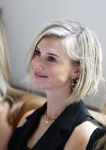 Laren 2 juli 2024
Boekpresentatie Vivian Reijs . oa aanwezig Leontine Ruiters Anouk de Mol Anouk Smulders Merel v Carlsburg .
Ook haar dochter Day Ewbank moeder Meddy Clous en broer Bobby Clous waren aanwezig.