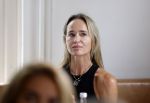 Laren 2 juli 2024
Boekpresentatie Vivian Reijs . oa aanwezig Leontine Ruiters Anouk de Mol Anouk Smulders Merel v Carlsburg .
Ook haar dochter Day Ewbank moeder Meddy Clous en broer Bobby Clous waren aanwezig.