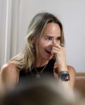 Laren 2 juli 2024
Boekpresentatie Vivian Reijs . oa aanwezig Leontine Ruiters Anouk de Mol Anouk Smulders Merel v Carlsburg .
Ook haar dochter Day Ewbank moeder Meddy Clous en broer Bobby Clous waren aanwezig.