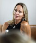 Laren 2 juli 2024
Boekpresentatie Vivian Reijs . oa aanwezig Leontine Ruiters Anouk de Mol Anouk Smulders Merel v Carlsburg .
Ook haar dochter Day Ewbank moeder Meddy Clous en broer Bobby Clous waren aanwezig.