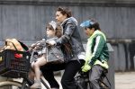 Amsterdam 13 juli 2024
Charlie Chan Dagelet  met kinderen op de fiets