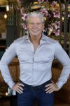 Amsterdam 17 juli 2024
Familie Roelvink gaan nieuwe serie opnemen voor RTL/Videoland.
AAnwezig in the Harbour Club Dries Roelvink Honoria Roelvin Donny Roelvink en Dave Roelvink.