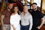 Amsterdam 17 juli 2024
Familie Roelvink gaan nieuwe serie opnemen voor RTL/Videoland.
AAnwezig in the Harbour Club Dries Roelvink Honoria Roelvin Donny Roelvink en Dave Roelvink.
