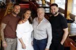 Amsterdam 17 juli 2024
Familie Roelvink gaan nieuwe serie opnemen voor RTL/Videoland.
AAnwezig in the Harbour Club Dries Roelvink Honoria Roelvin Donny Roelvink en Dave Roelvink.