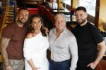 Amsterdam 17 juli 2024
Familie Roelvink gaan nieuwe serie opnemen voor RTL/Videoland.
AAnwezig in the Harbour Club Dries Roelvink Honoria Roelvin Donny Roelvink en Dave Roelvink.