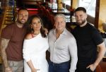 Amsterdam 17 juli 2024
Familie Roelvink gaan nieuwe serie opnemen voor RTL/Videoland.
AAnwezig in the Harbour Club Dries Roelvink Honoria Roelvin Donny Roelvink en Dave Roelvink.