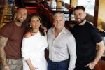 Amsterdam 17 juli 2024
Familie Roelvink gaan nieuwe serie opnemen voor RTL/Videoland.
AAnwezig in the Harbour Club Dries Roelvink Honoria Roelvin Donny Roelvink en Dave Roelvink.