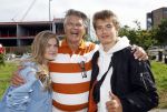 Huizen 14 juli 2024
Presenatie magazine van Nicole des Bouvrie . Emile Ratelband kwam met zijn zoon en dochters. Emile liep weer op blote voeten