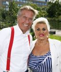 Huizen 14 juli 2024
Presenatie magazine van Nicole des Bouvrie . Hanny Veerkamp kwam met haar man en zoon.
