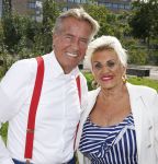 Huizen 14 juli 2024
Presenatie magazine van Nicole des Bouvrie . Hanny Veerkamp kwam met haar man en zoon.