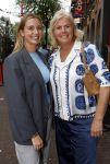 Amsterdam 15 juli 2024
Nino Wilkes en Leontine Ruiters bij Boom Boom Chicago.. Irene Moors met dochter