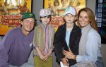 Utrecht 6 juli 2024
Premiere superkrachten voor je hoofd in Kinopolis in Utrecht . Lieke v Lexmond met man Bas v Veggel en hun kinderen