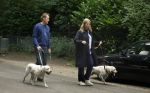 Huizen 6 en n7 juli 2024
Linda de Mol en partner Jeroen Rietbergen wandelend met hun honden rondom hun huis .