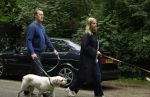 Huizen 6 en n7 juli 2024
Linda de Mol en partner Jeroen Rietbergen wandelend met hun honden rondom hun huis .