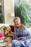Naarden 12 juli 2024
Loeki Knol thuis met haar hond.