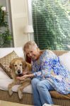 Naarden 12 juli 2024
Loeki Knol thuis met haar hond.