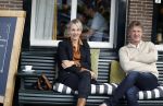 Muiden 7 juli 2024
Marianne Timmer met vriend / date in het cemtrum van Muiden op terras .