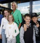 Utrecht 6 juli 2024
Premiere superkrachten voor je hoofd in Kinopolis in Utrecht . Nicolette Kluijver kwam met haar drie kinderen.
