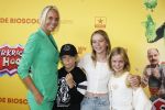 Utrecht 6 juli 2024
Premiere superkrachten voor je hoofd in Kinopolis in Utrecht . Nicolette Kluijver kwam met haar drie kinderen.