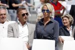 Amsterdam 15 juli 2024
Nicolette Kluijver met haar partner Milan bij onthulling kunstwerk ter nagedachtenis van Peter R de Vries op het Leidse Plein.