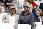 Amsterdam 15 juli 2024
Nicolette Kluijver met haar partner Milan bij onthulling kunstwerk ter nagedachtenis van Peter R de Vries op het Leidse Plein.