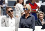 Amsterdam 15 juli 2024
Nicolette Kluijver met haar partner Milan bij onthulling kunstwerk ter nagedachtenis van Peter R de Vries op het Leidse Plein.