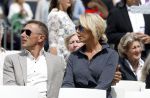 Amsterdam 15 juli 2024
Nicolette Kluijver met haar partner Milan bij onthulling kunstwerk ter nagedachtenis van Peter R de Vries op het Leidse Plein.