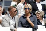 Amsterdam 15 juli 2024
Nicolette Kluijver met haar partner Milan bij onthulling kunstwerk ter nagedachtenis van Peter R de Vries op het Leidse Plein.