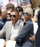 Amsterdam 15 juli 2024
Nicolette Kluijver met haar partner Milan bij onthulling kunstwerk ter nagedachtenis van Peter R de Vries op het Leidse Plein.