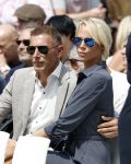 Amsterdam 15 juli 2024
Nicolette Kluijver met haar partner Milan bij onthulling kunstwerk ter nagedachtenis van Peter R de Vries op het Leidse Plein.