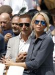 Amsterdam 15 juli 2024
Nicolette Kluijver met haar partner Milan bij onthulling kunstwerk ter nagedachtenis van Peter R de Vries op het Leidse Plein.