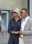Amsterdam 15 juli 2024
Nicolette Kluijver met haar partner Milan bij onthulling kunstwerk ter nagedachtenis van Peter R de Vries op het Leidse Plein.