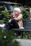 Amsterdam 1 juli 2024
Pamela Teves op de fiets in Amsterdam zuid . Zee eet daarna lekker een broodje en Face timed met iemand