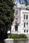 Amsterdam 30 juli 2024
Prins Bernhard en prinses Annette hebben hun huis aan het water verkocht.