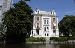 Amsterdam 30 juli 2024
Prins Bernhard en prinses Annette hebben hun huis aan het water verkocht.