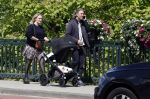 Amsterdam 14 juli 2024
Rob v d Wouw met zijn vriendin achter de kinderwagen met daarin hun baby tje / kindje