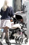 Amsterdam 14 juli 2024
Rob v d Wouw met zijn vriendin achter de kinderwagen met daarin hun baby tje / kindje