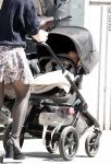 Amsterdam 14 juli 2024
Rob v d Wouw met zijn vriendin achter de kinderwagen met daarin hun baby tje / kindje