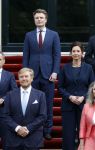Den Haag 2 juli 2024
Bordesfoto bij Paleis Huis ten Bosch presentatie nieuw kabinet Schoof 1 ; Koning Willem-Alexander, Minister-President Dick Schoof, NSC Judith Uitermark, BBB Mona Keijzer, NSC Caspar Veldkamp, PVV Reinette Klever, VVD Ruben Brekelmans, VVD Eelco Heinen, PVV Dirk Beljaarts, VVD Sophie Hermans, VVD Eelco Heinen PVV Barry Madlener, VVD David van Weel, PVV Marjolein Faber, BBB Femke Wiersma, NSC Eppo Bruins, NSC Eddy van Hijum, PVV Fleur Agema