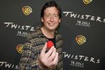 Hilversum 16 juli 2024
Premiere Twisters in bioscoop in Hilversum. Steven Kazan met zijn vrouw Jamie