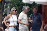 Amsterdam 18 juli 2024
Victor Reinier en zijn vriend op terras en ndaarna fietsend naar zijn huis in Amsterdam zuid..