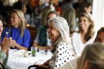 Laren 2 juli 2024
Boekpresentatie Vivian Reijs . oa aanwezig Leontine Ruiters Anouk de Mol Anouk Smulders Merel v Carlsburg .
Ook haar dochter Day Ewbank moeder Meddy Clous en broer Bobby Clous waren aanwezig.