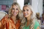Laren 2 juli 2024
Boekpresentatie Vivian Reijs . oa aanwezig Leontine Ruiters Anouk de Mol Anouk Smulders Merel v Carlsburg .
Ook haar dochter Day Ewbank moeder Meddy Clous en broer Bobby Clous waren aanwezig.