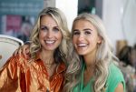 Laren 2 juli 2024
Boekpresentatie Vivian Reijs . oa aanwezig Leontine Ruiters Anouk de Mol Anouk Smulders Merel v Carlsburg .
Ook haar dochter Day Ewbank moeder Meddy Clous en broer Bobby Clous waren aanwezig.
