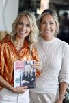 Laren 2 juli 2024
Boekpresentatie Vivian Reijs . oa aanwezig Leontine Ruiters Anouk de Mol Anouk Smulders Merel v Carlsburg .
Ook haar dochter Day Ewbank moeder Meddy Clous en broer Bobby Clous waren aanwezig.