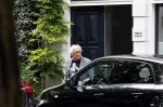 Amsterdam 1 juli 2024
Youp van t Hek bij zijn nieuwe huis wat momenteel verbouwd wordt.