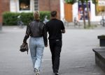Amsterdam 26 juni 2025
Andre Hazes hand in hand met zijn nieuwe vriendin Noa Braaf op de beethovenstraat.